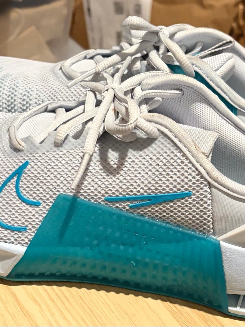 Nike Womens White and Teal Training Sneakers
